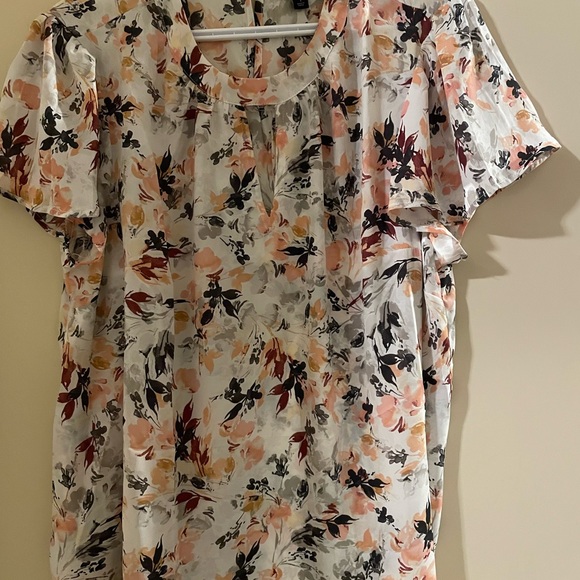 Tops from torrid all size 0/1 - Picture 5 of 9